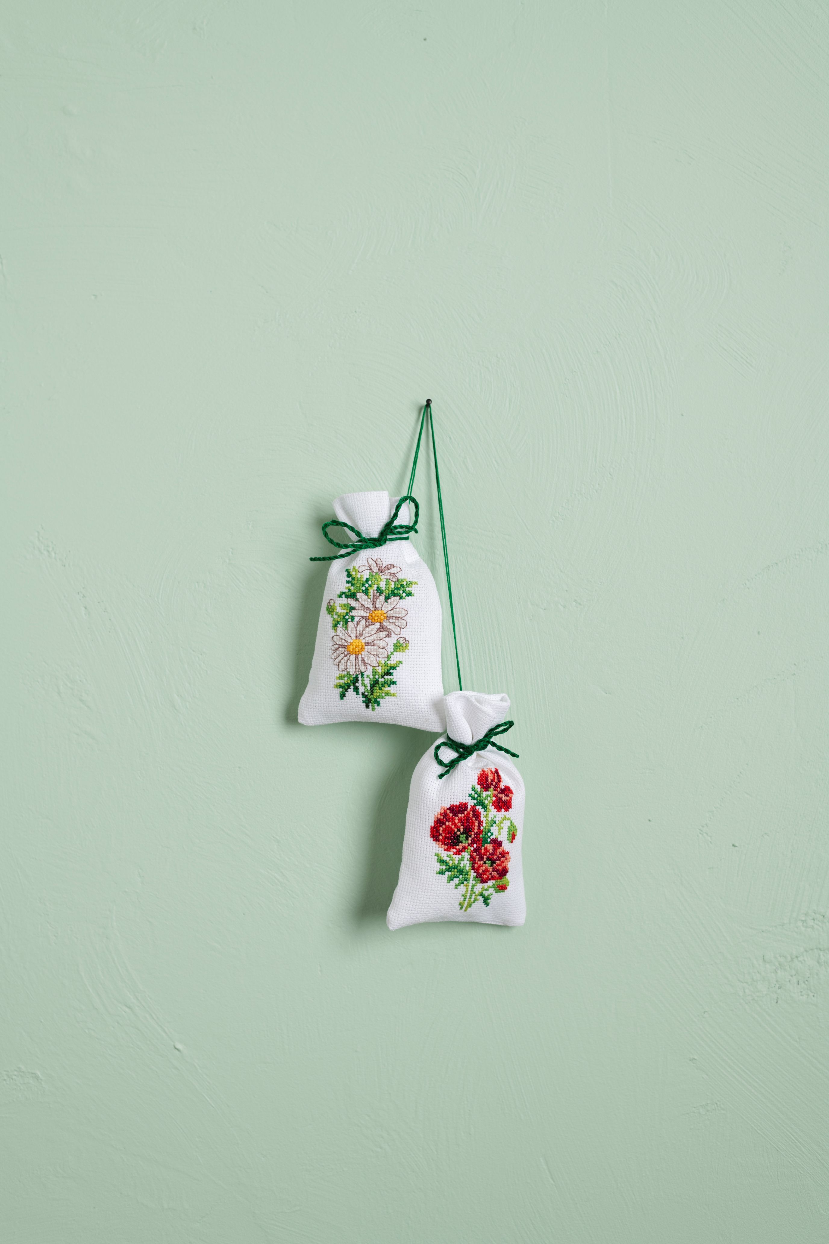 Broderi kit Ljuvliga doftpåsar 2-pack 269777