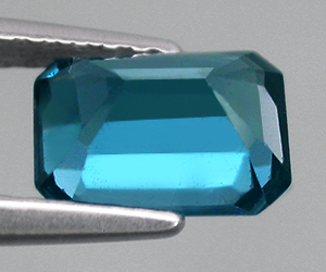 Impresionante piedra preciosa de topacio azul Londres natural de talla esmeralda de 1,44 ct - 2