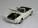 Ford Mustang  Cab  1964 1/2   1:18  Motor Max  ( 3064 Pieces )