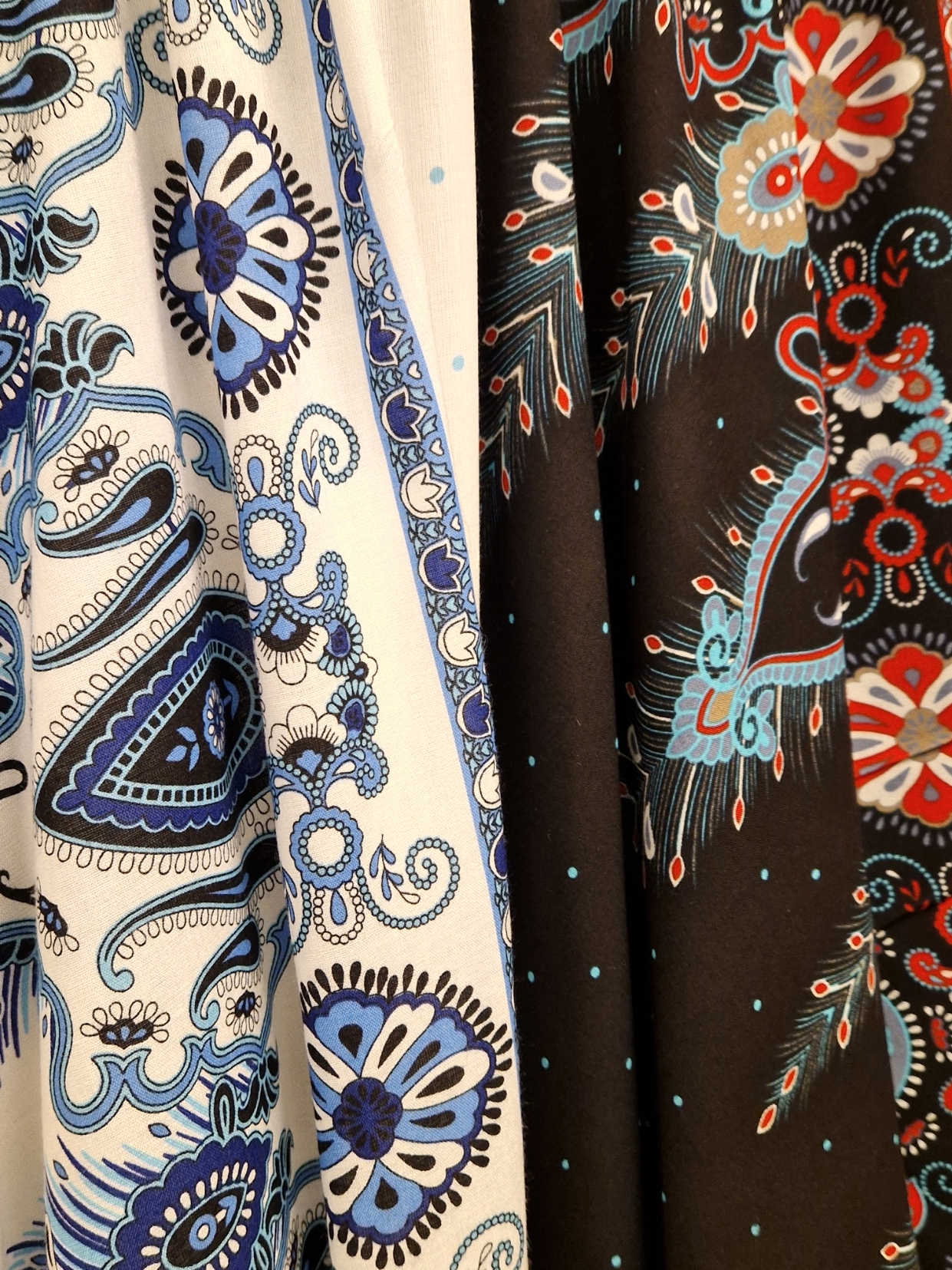  Haremsbyxor - Baggy - Thin Rayon - Prickiga med Paisley - 5