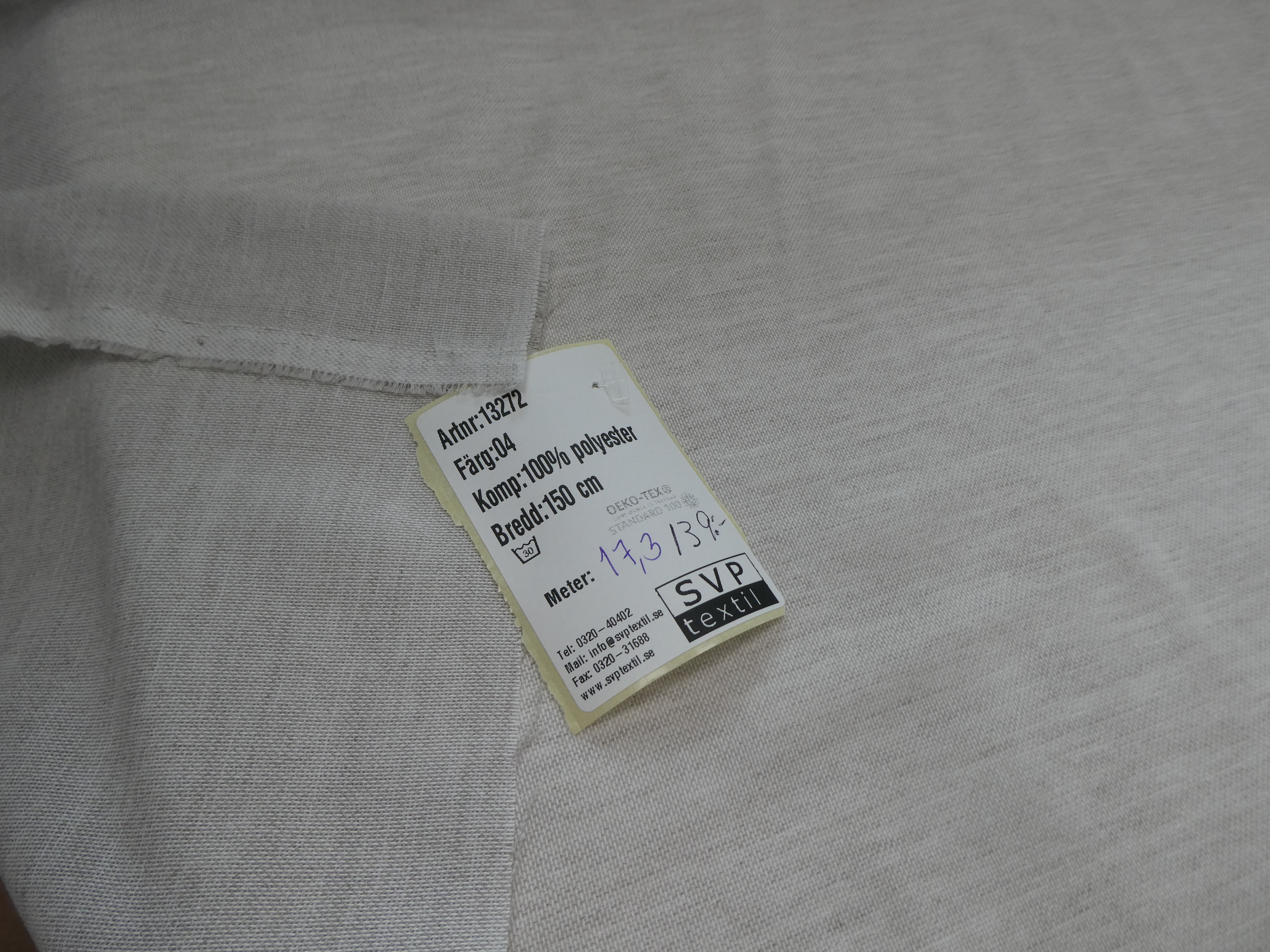enfärgad ljusbeige gardintyg - 2