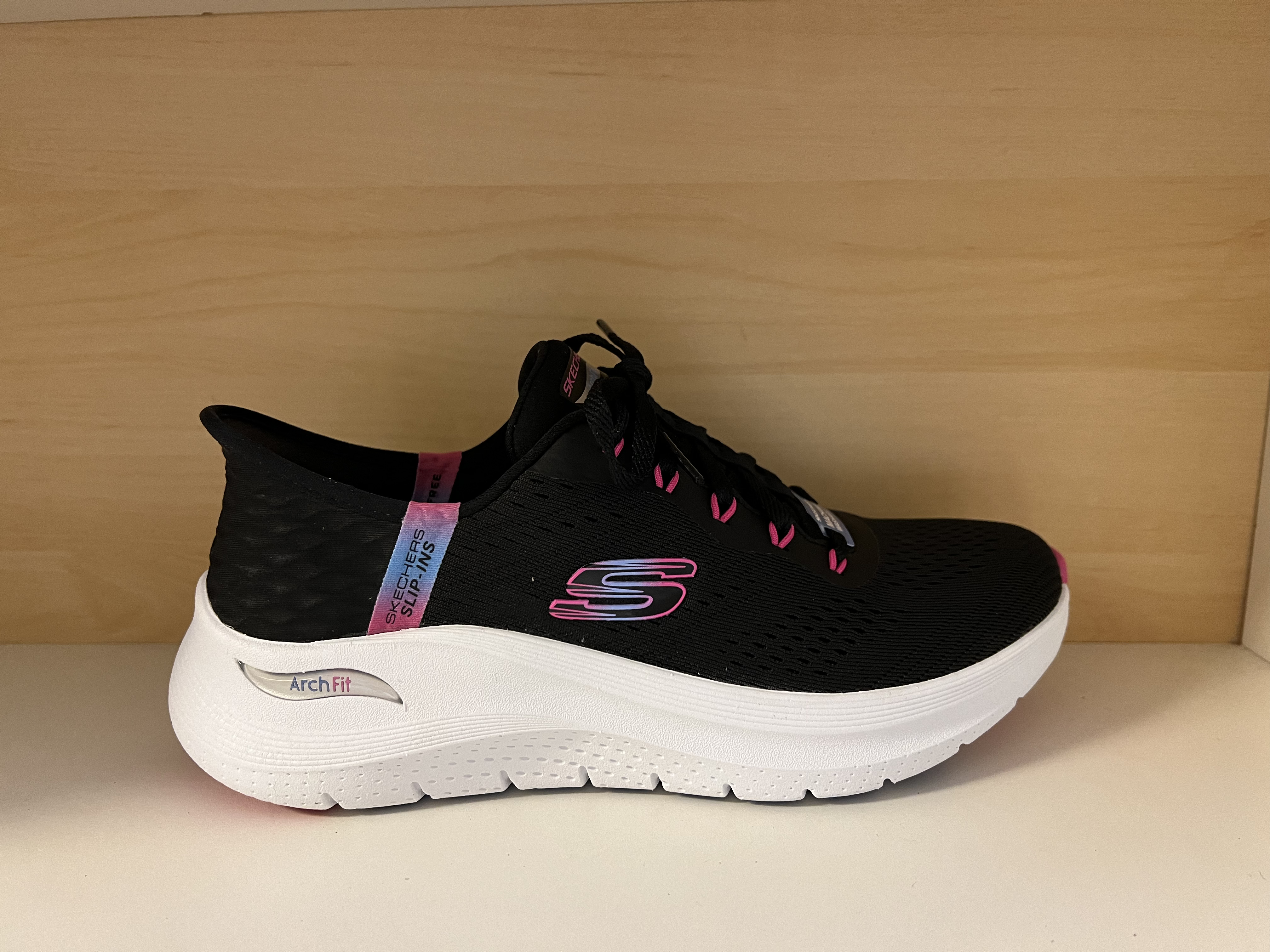 SKECHERS  Womens Arch Fit,  Slip-ins, snörning. Black Hot Pink.