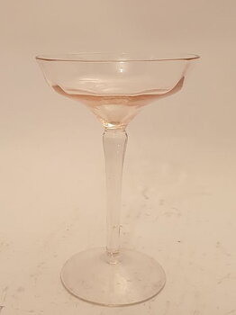 Liqueur glass peach pink on high base