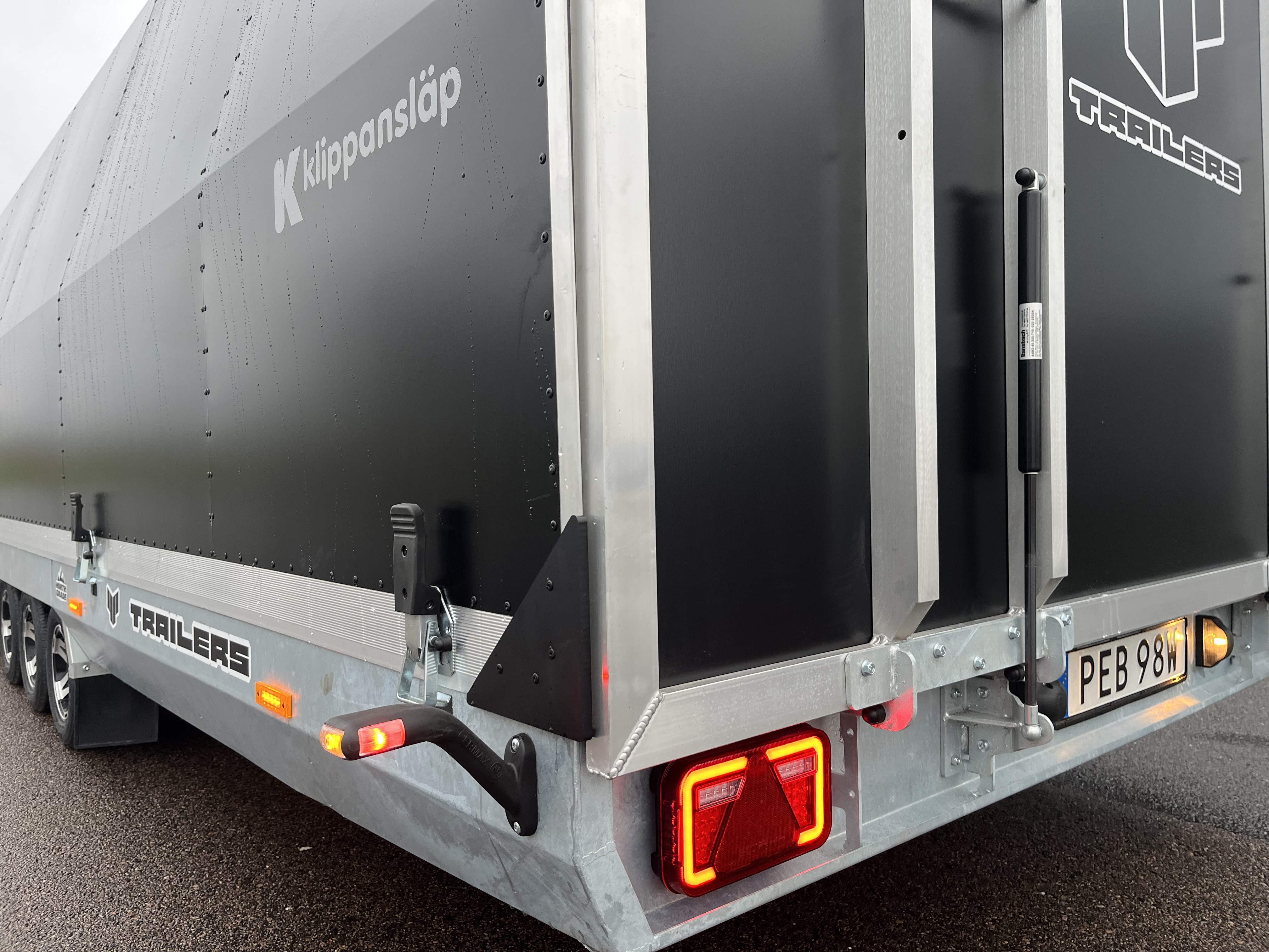 4P TrackDay 550TD G3 Wide Biltrailer 237 x 550 cm - 4