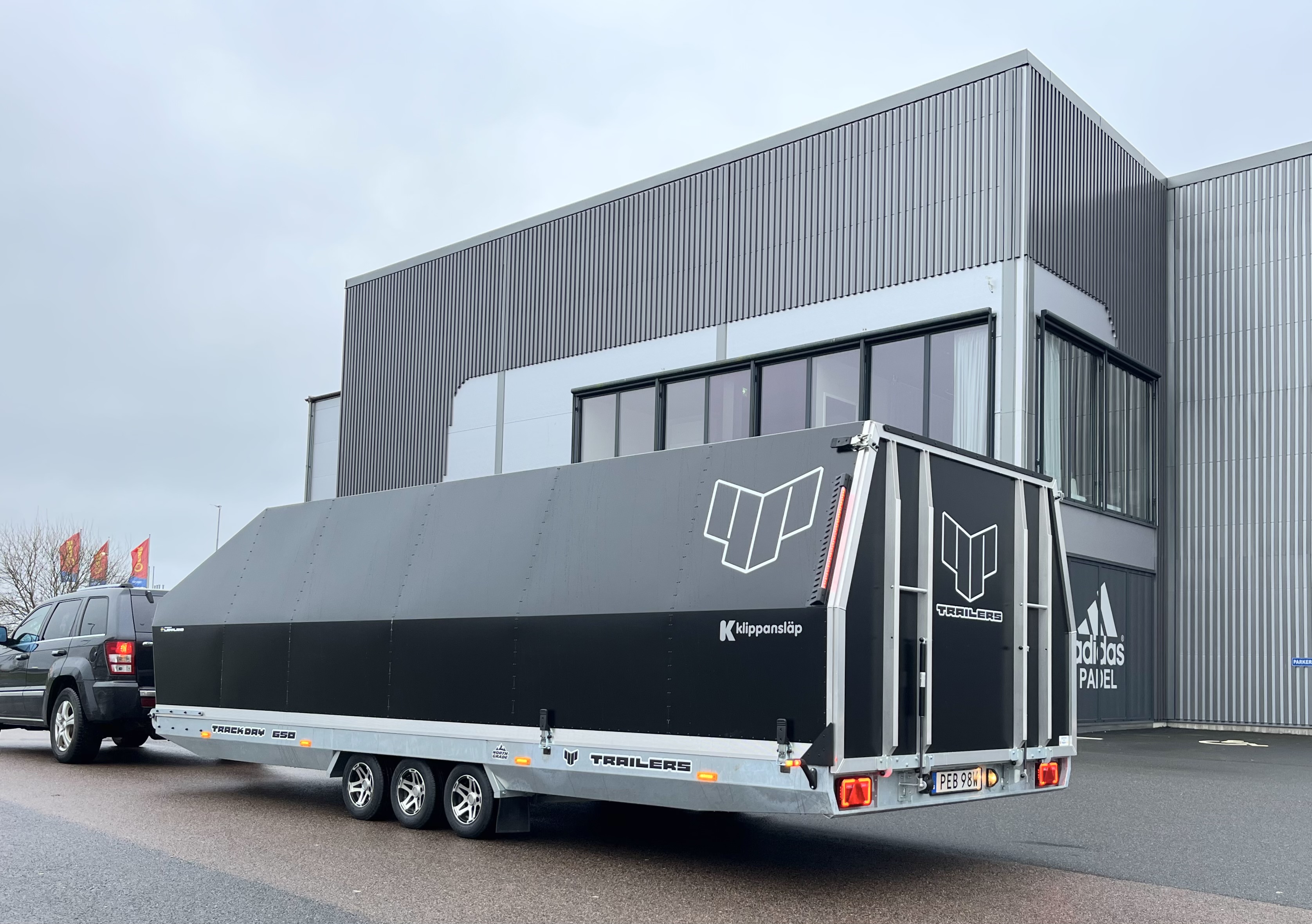 4P TrackDay 650TD G3 Biltrailer 237 x 650 cm - 11