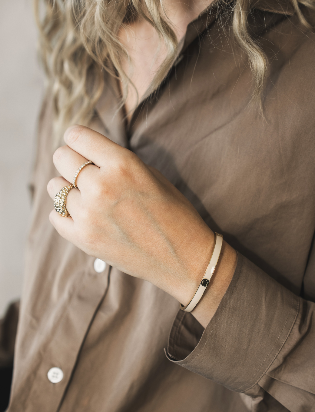 Palermo Bangle - Nude Gold - By Jolima