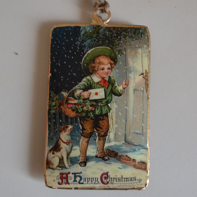 Emaljehänge nostalgi - Pojke med brev