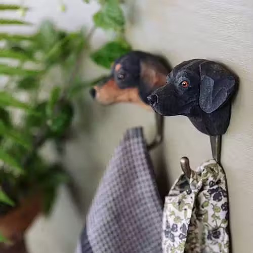Hand-carved hanger Labrador Retriever - 2
