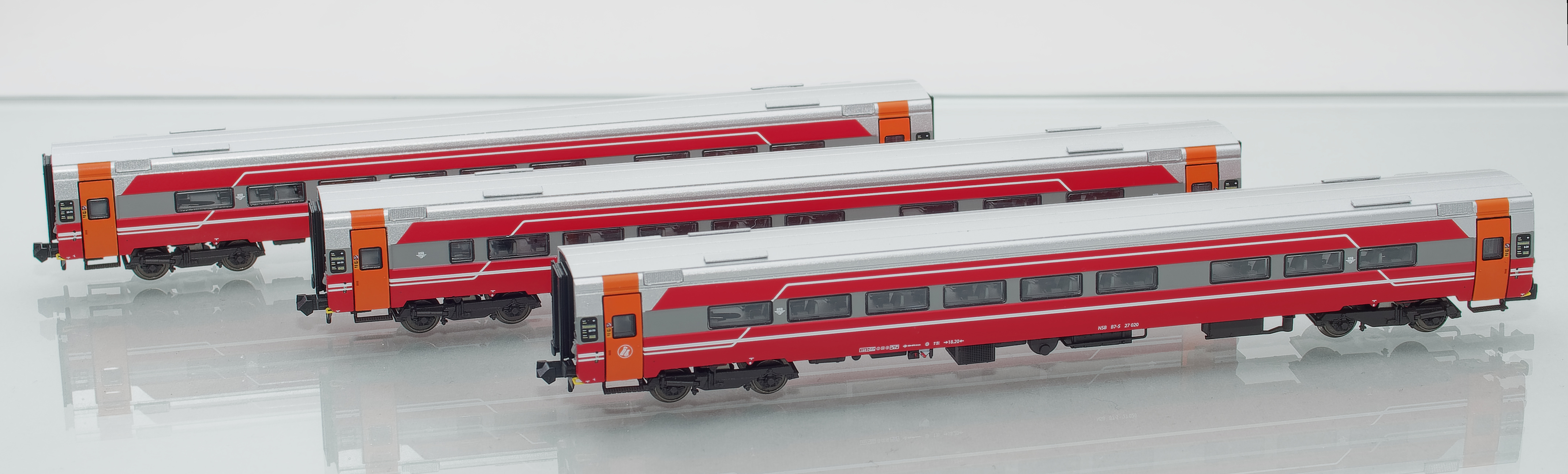 Vagnset: 3x personvagn B7 NSB, Ep.V