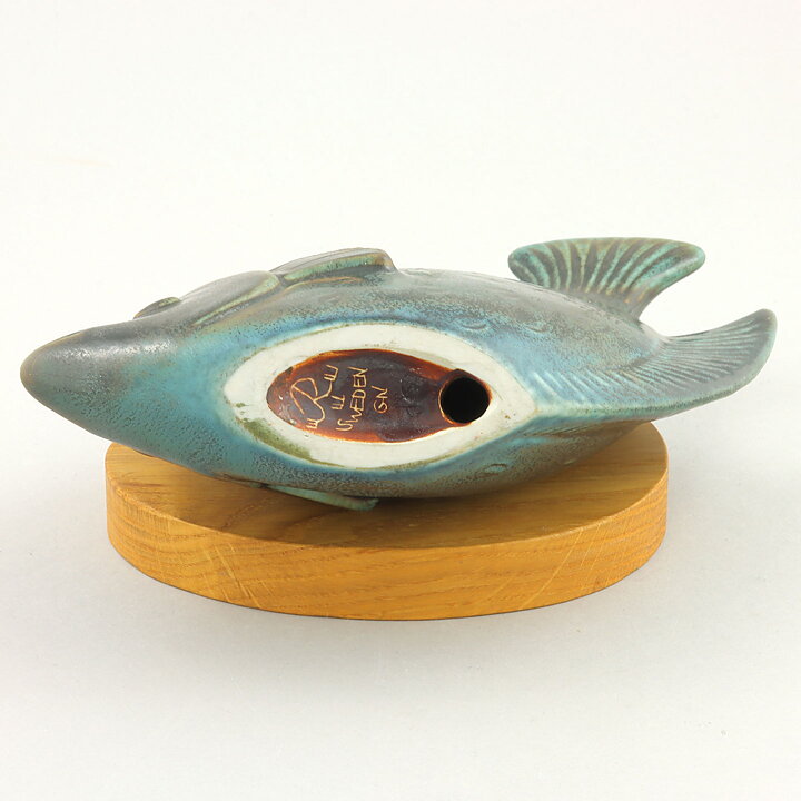 Gunnar Nylund (1951) Green Modern Fish on Wooden Platen 17 cm