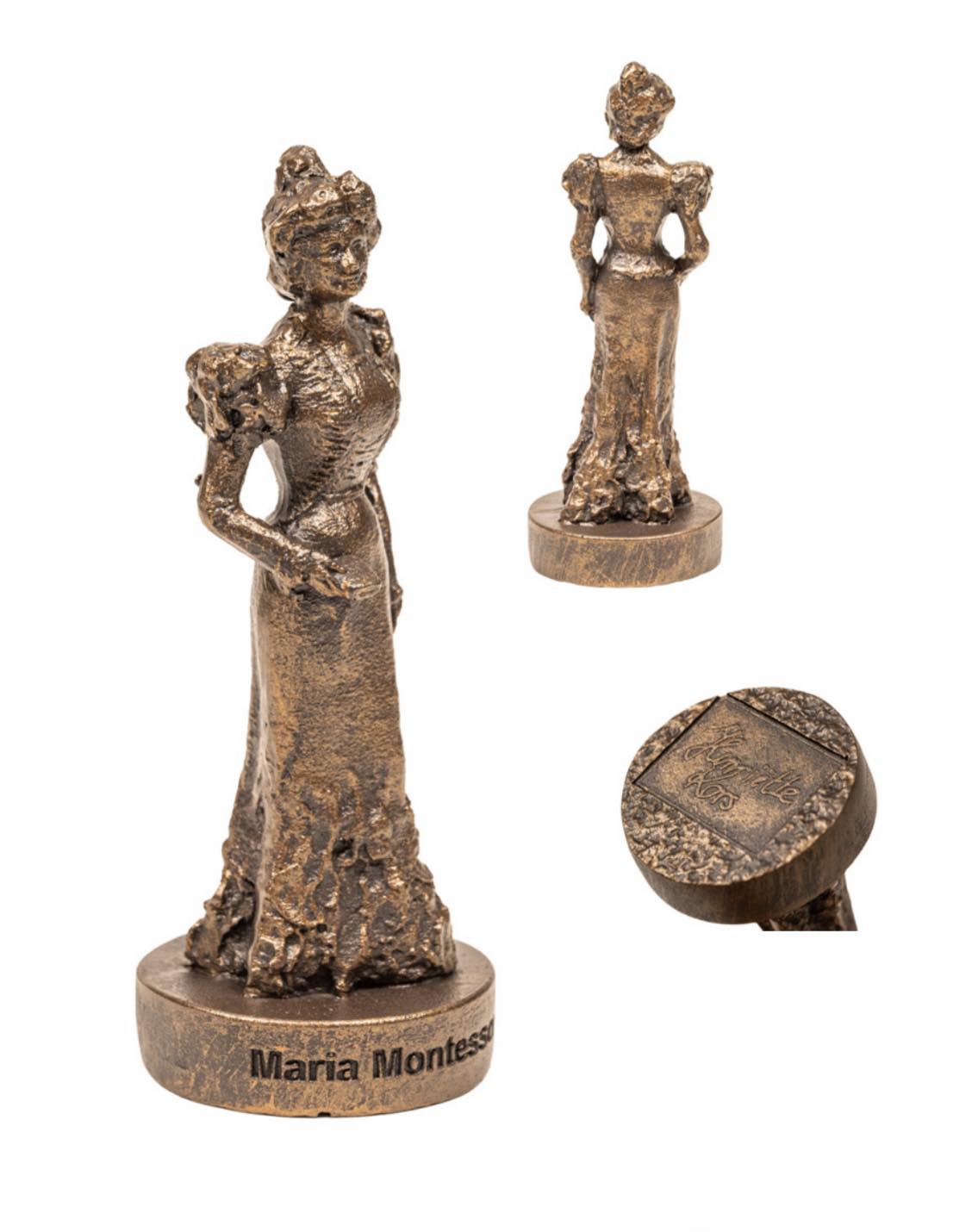 Maria Montessori staty 