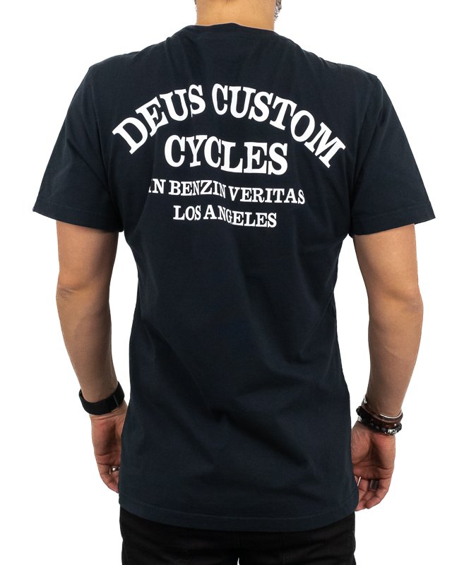 Deus ex machina t shirt shop