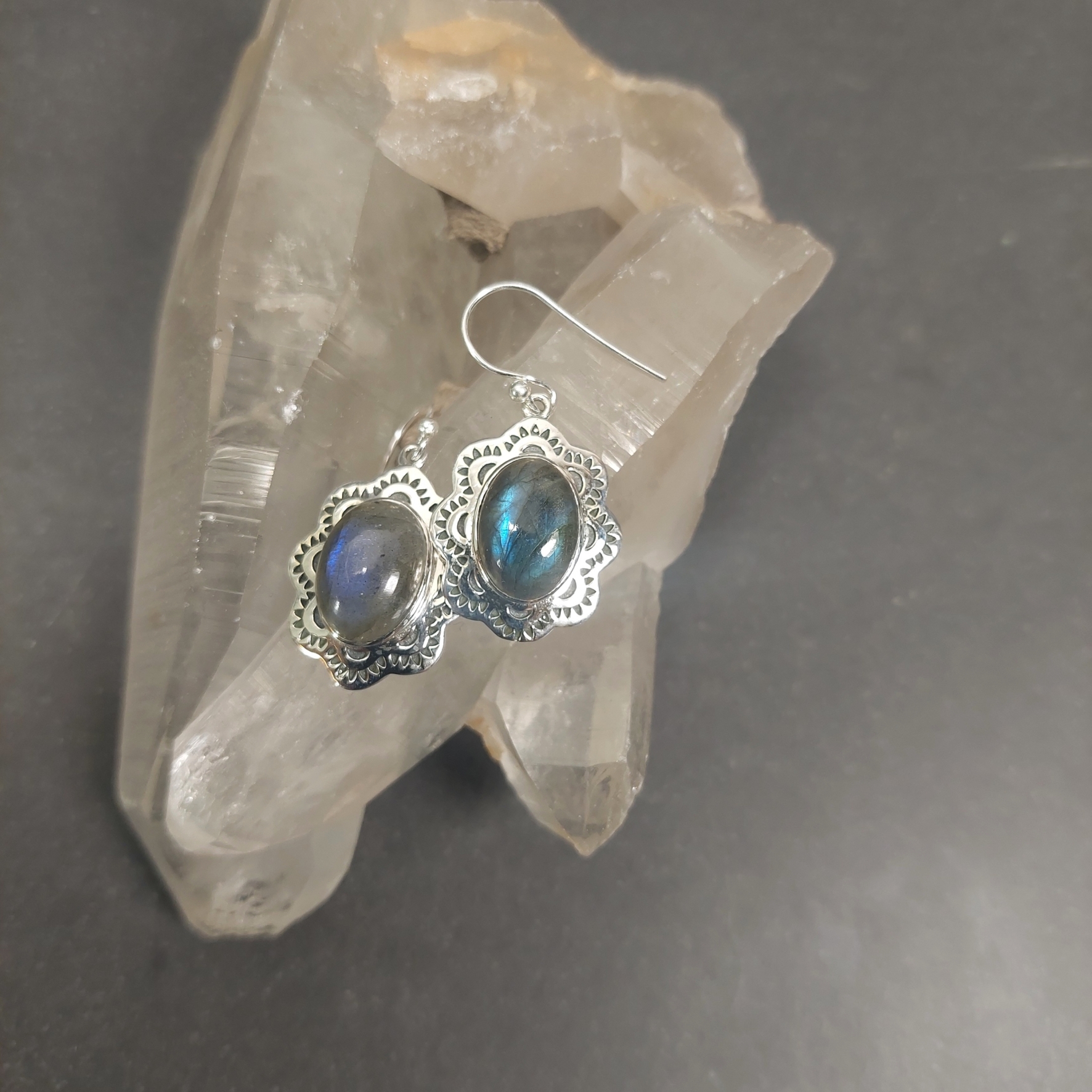 Örhängen i Silver med Cabochon slipad Sten - 5