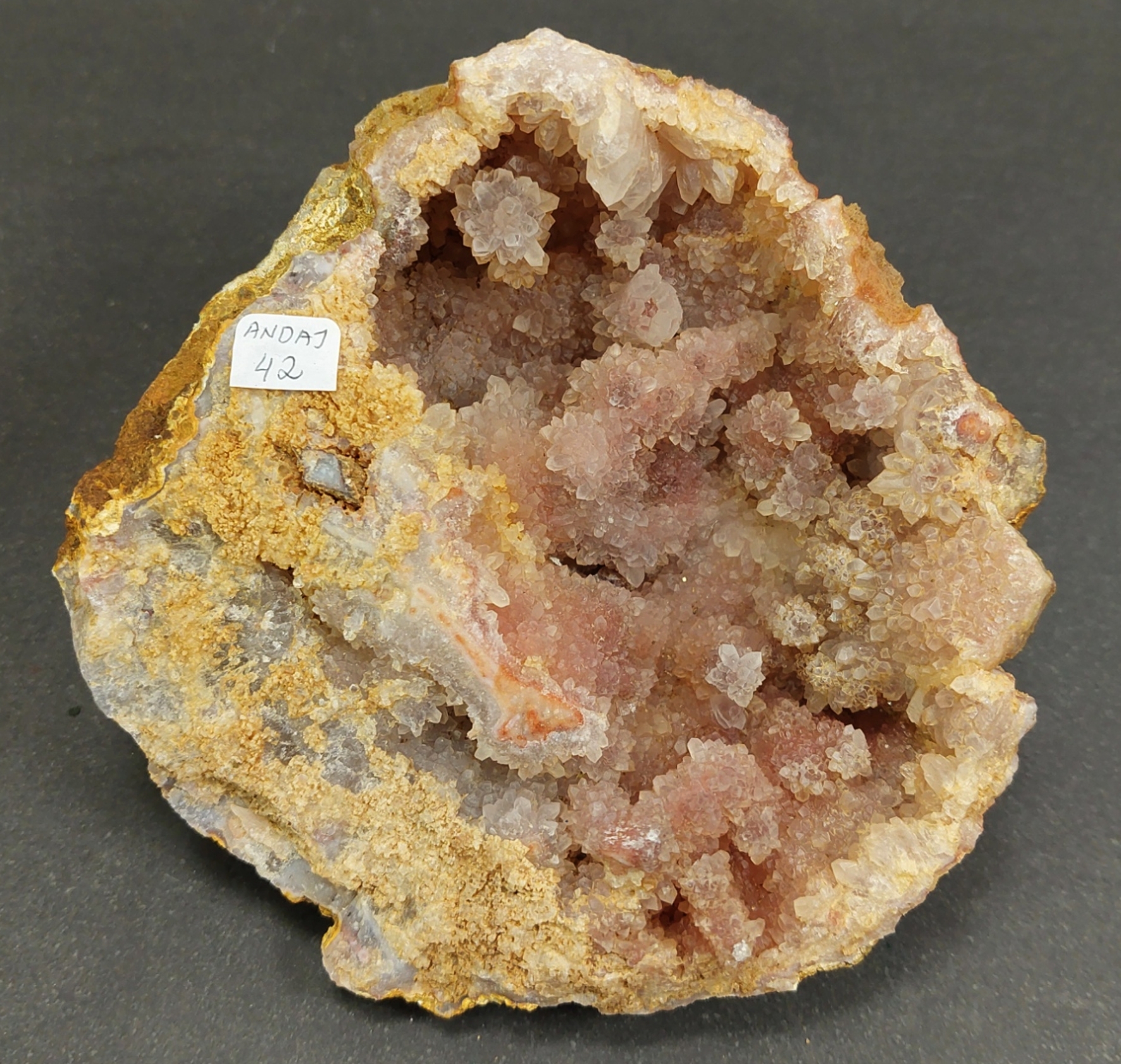 Andekvarts Kluster -Rosenkvarts Geode - ANDAJ42