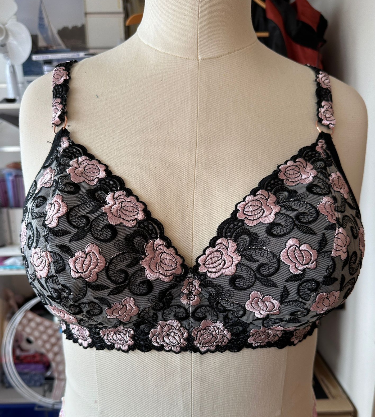 Wild roses - kit med spets till Sahaara BH/Bralette