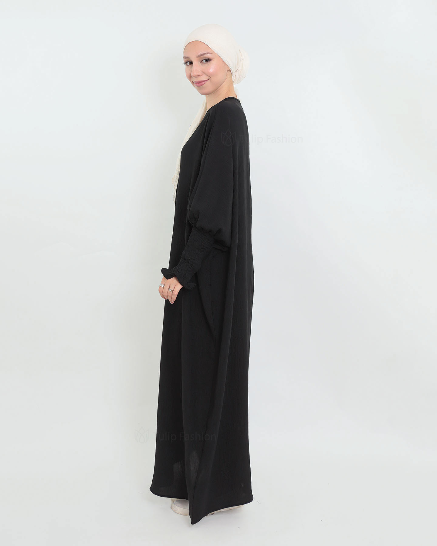 Maryam  Oversized Abaya - Black - 3