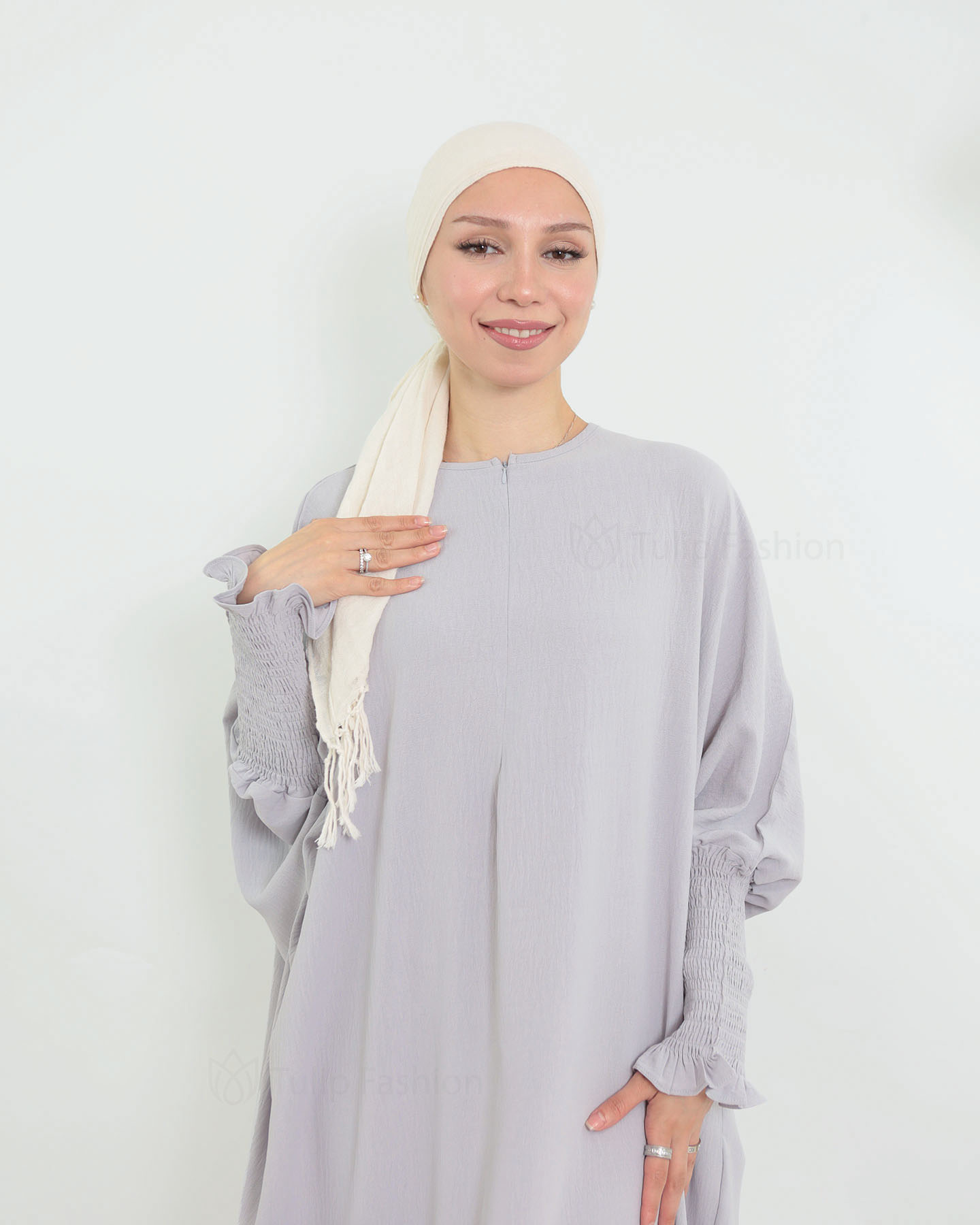 Maryam  Oversized Abaya - Light Gray - 3