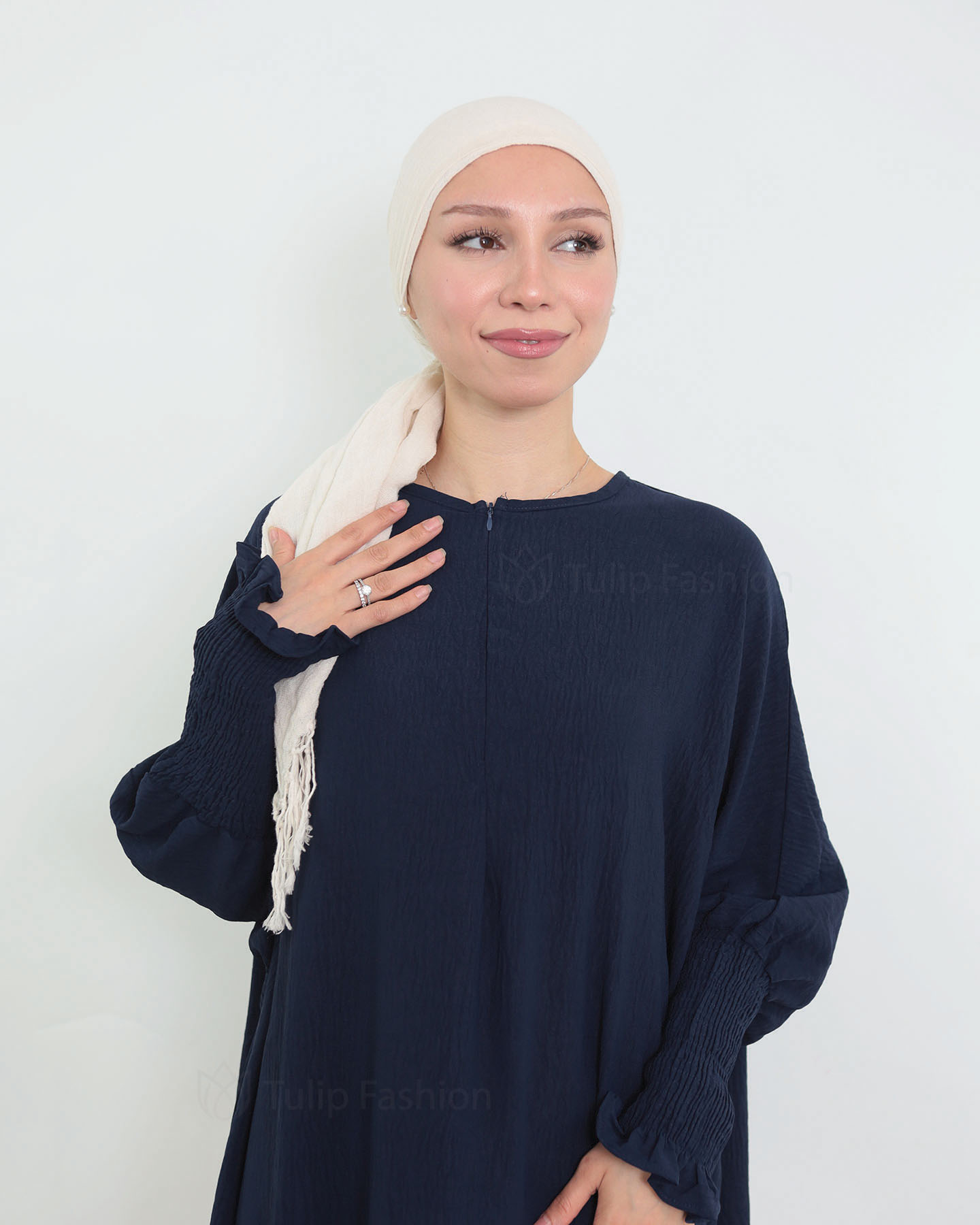 Maryam  Oversized Abaya - Midnight Blue - 3