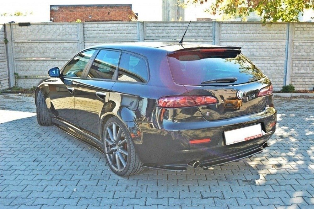 Maxton - CENTRAL REAR SPLITTER ALFA ROMEO 159 (WITH VERTICAL BARS) - 3