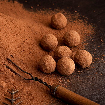Pralinask från Willie´s Cacao - Mörk chokladtryffel med Champagne