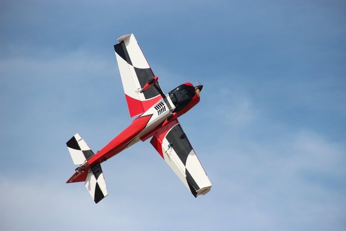 Pilot RC Edge 540 V2 1800mm Red-White 74tum - 2