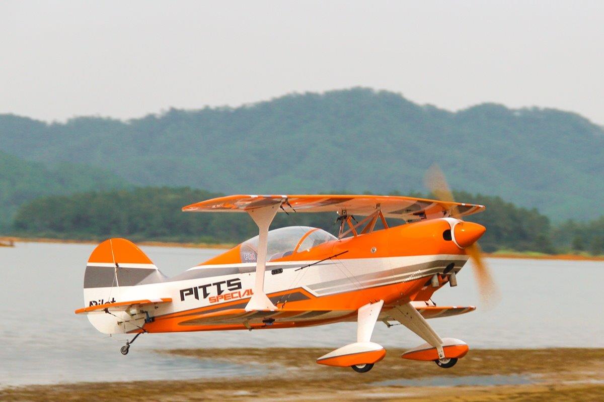 Pilot RC Pitts S2B Orange 2,2m 87tum - 2