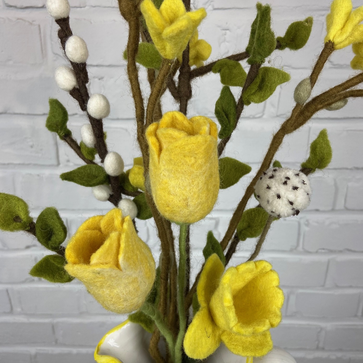 Osterblumenstrauß aus Wolle - 4