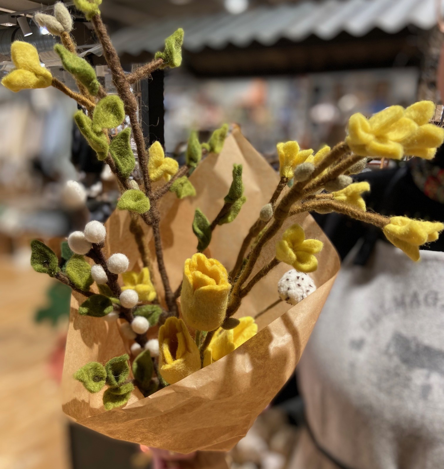 Osterblumenstrauß aus Wolle - 5