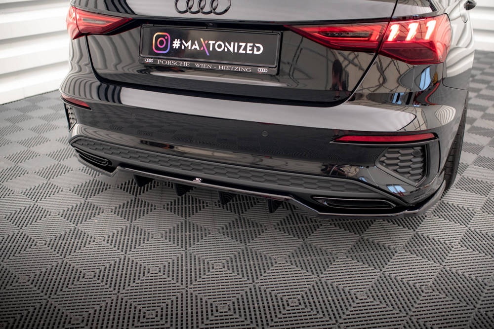 Maxton - CENTRAL REAR SPLITTER (WITH VERTICAL BARS) AUDI A3 S-LINE SEDAN 8Y - 3