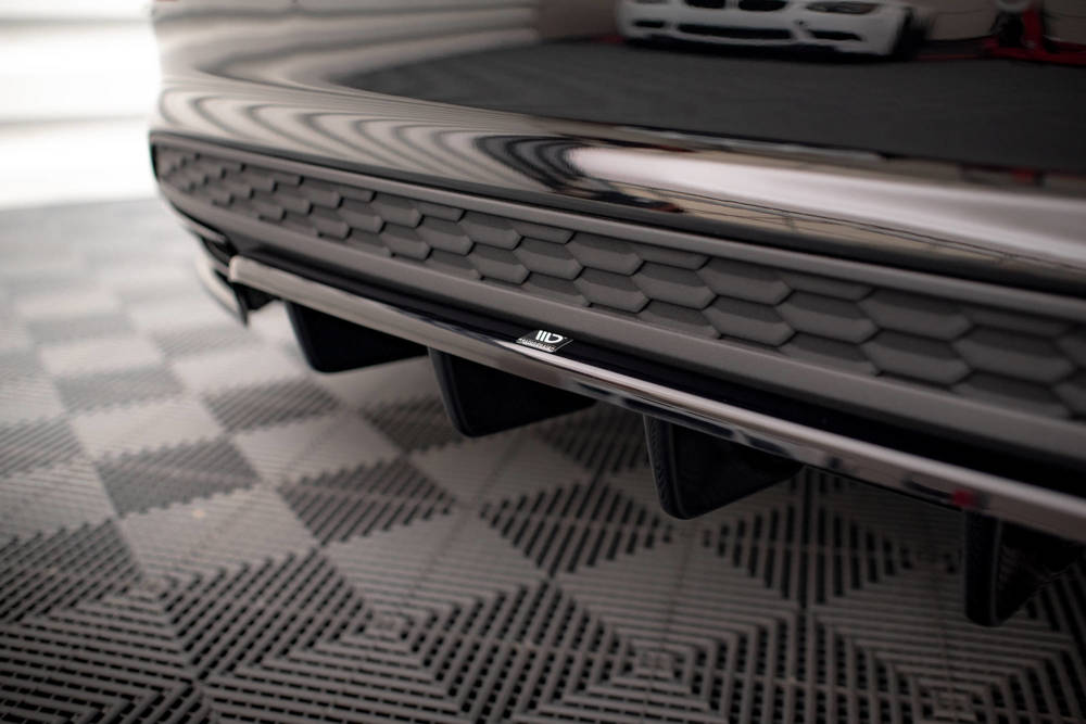 Maxton - CENTRAL REAR SPLITTER (WITH VERTICAL BARS) AUDI A3 S-LINE SEDAN 8Y - 4