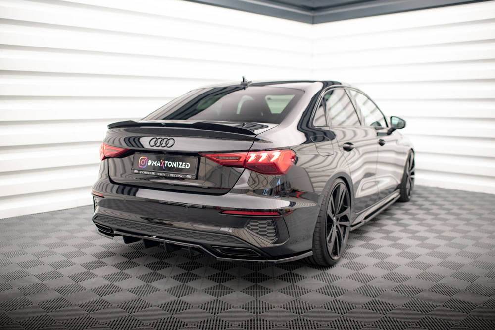 Maxton - CENTRAL REAR SPLITTER (WITH VERTICAL BARS) AUDI A3 S-LINE SEDAN 8Y - 2