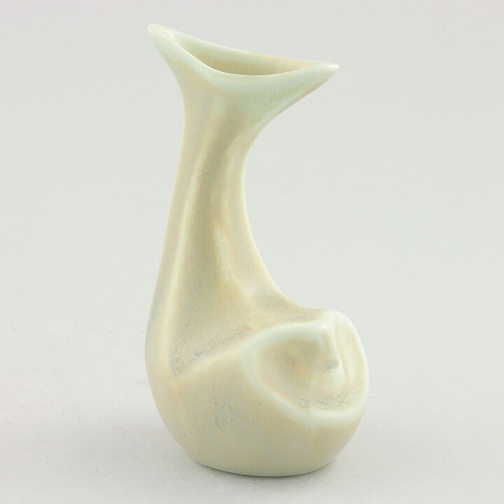 Lillemor Mannerheim (1955) Modern Off-White Whale Vase 9 cm