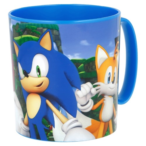 En fin plastmugg med motiv på Sonic