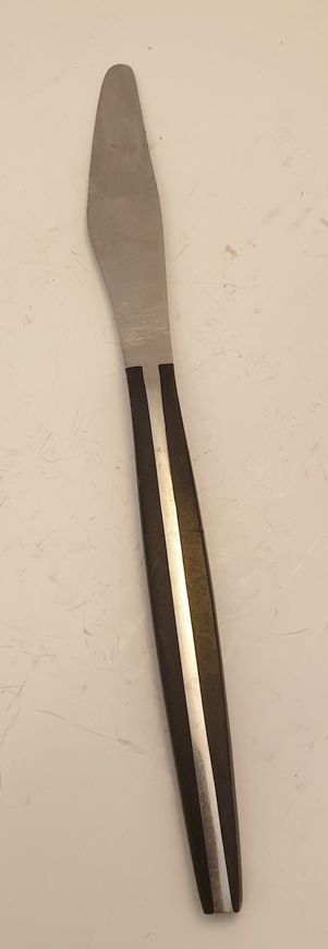 Svart bakelit och rostfri smal kniv