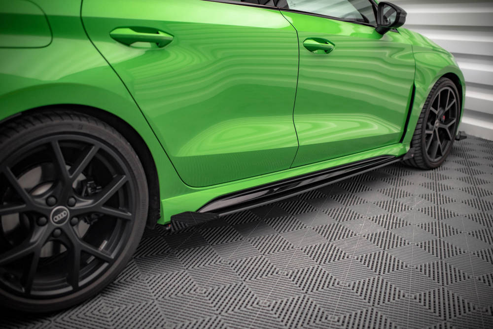 Maxton - STREET PRO SIDE SKIRTS DIFFUSERS + FLAPS AUDI RS3 SEDAN 8Y - 2