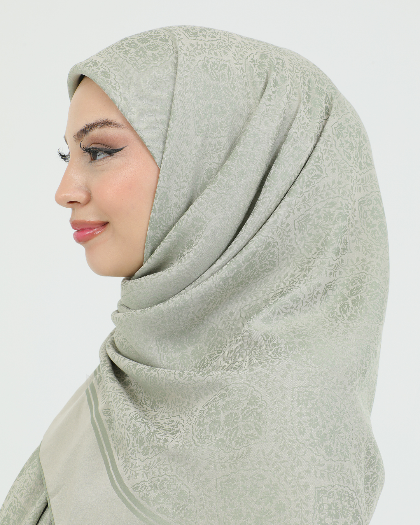 Hijab - Square Viskon 120 cm - Pistachio Green - 4