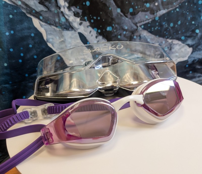 New cool Glacier White/Purple Gold mirror racing goggles from Saeko