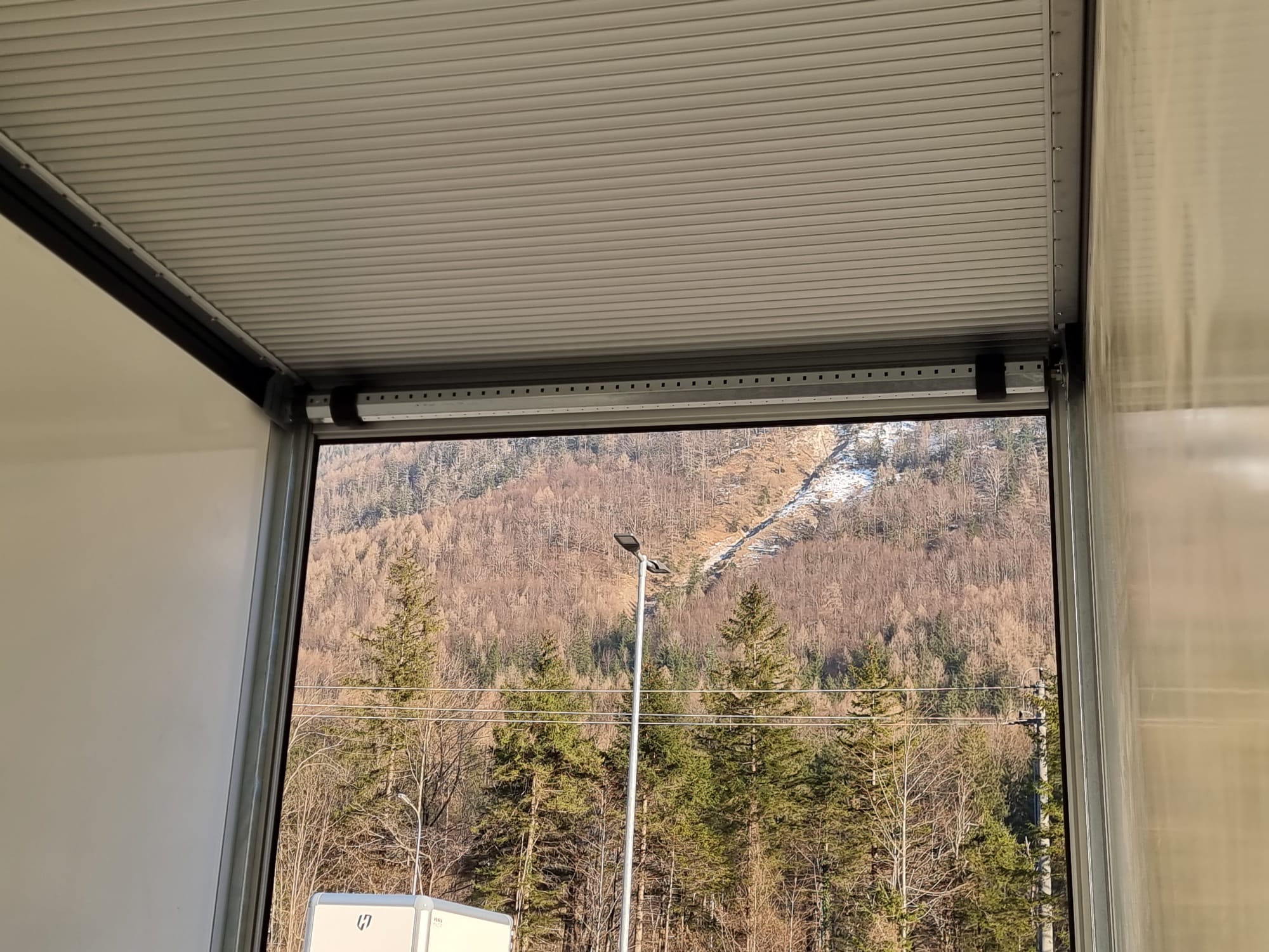 Henra - skåp - RULL-jalusi ::  BREDD 158 cm - 3