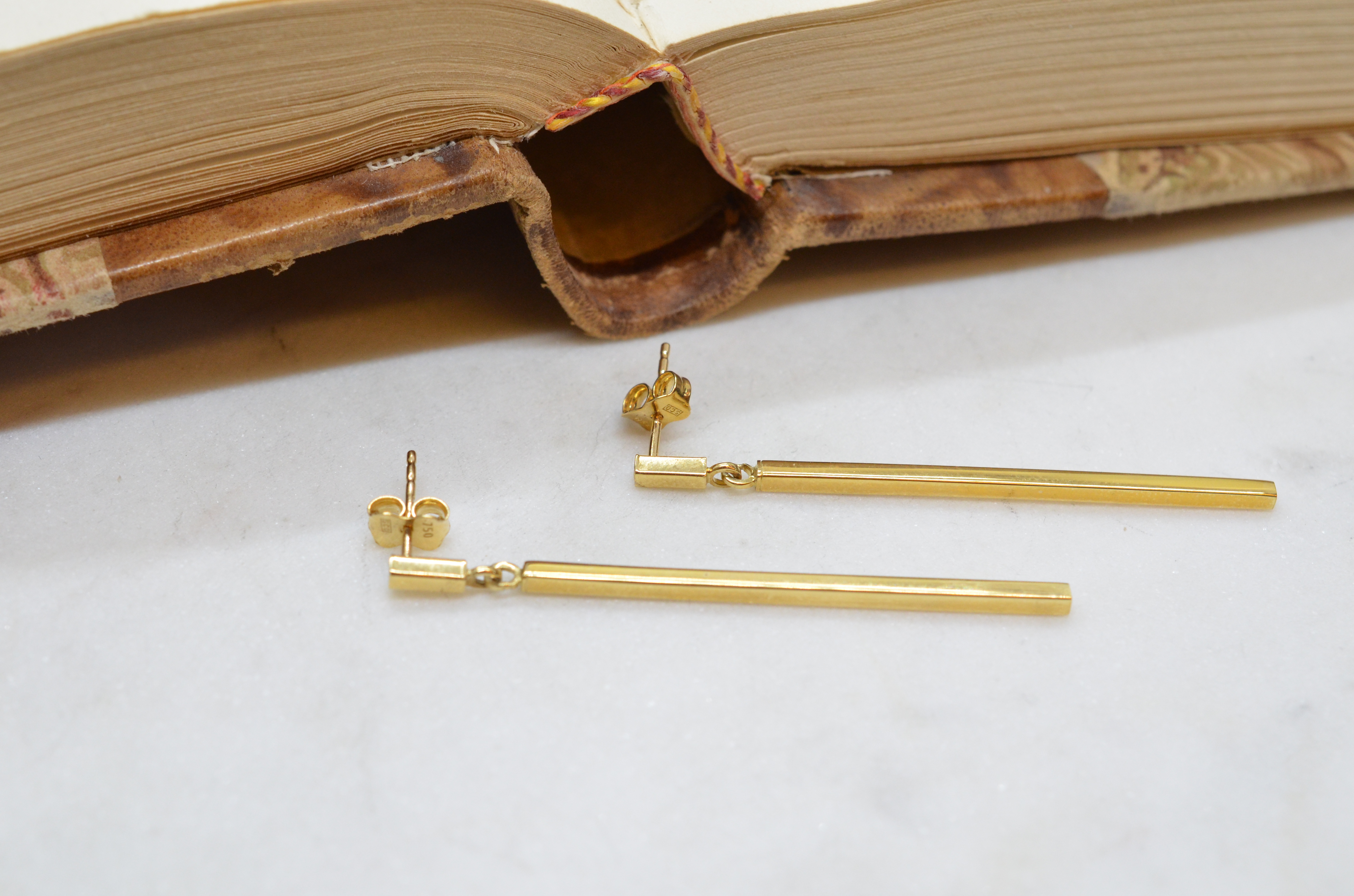 18k earrings