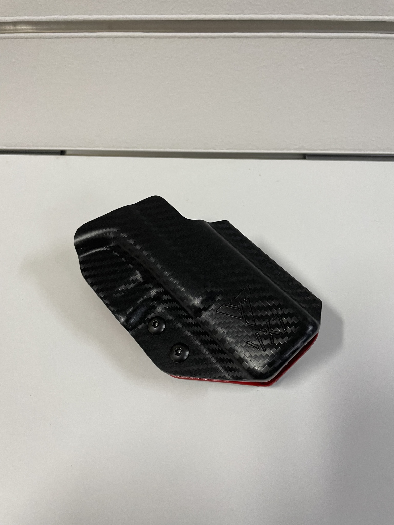 VX7 Glock 17/22/31 Holster - CF Black / Red - RH 2