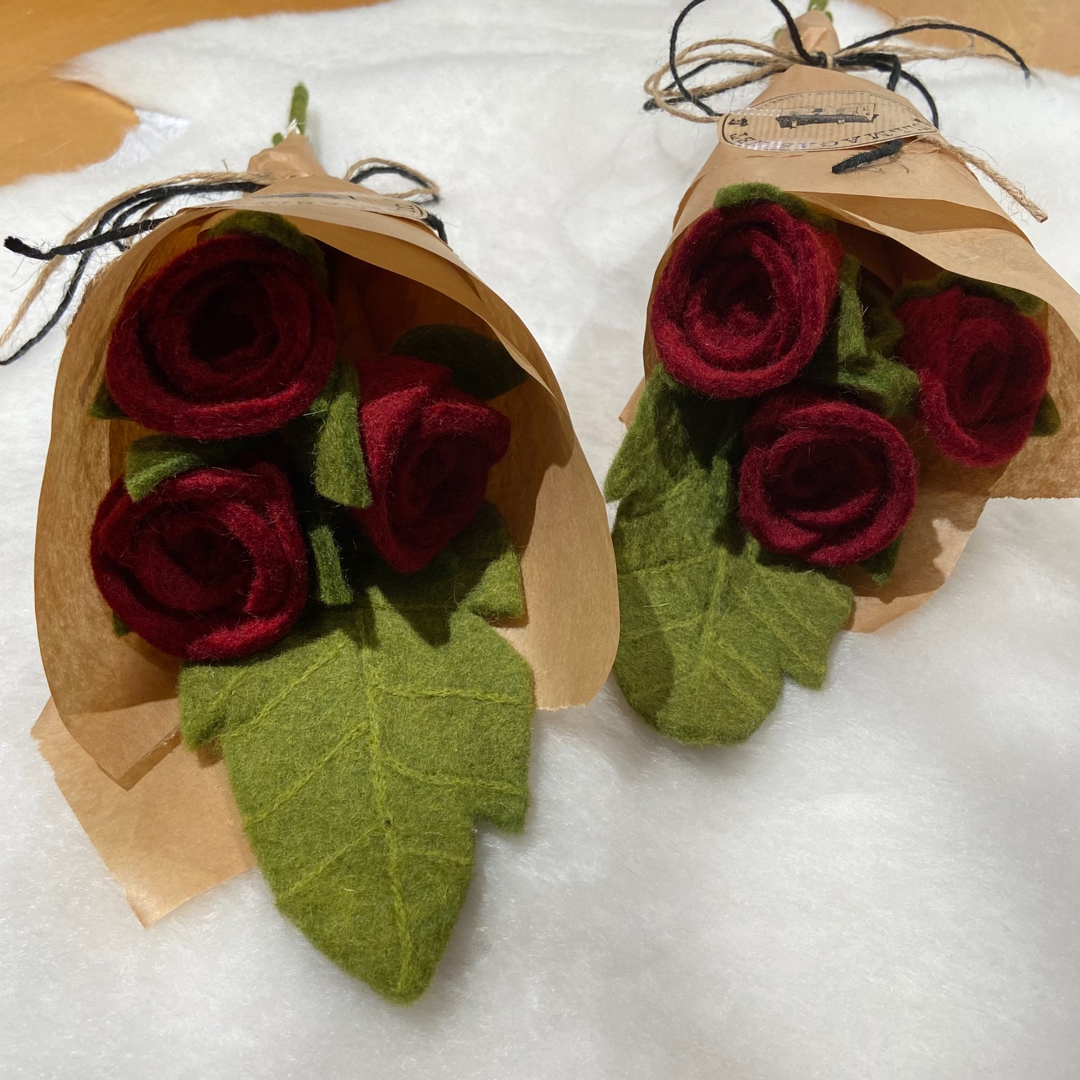 Bukett Kärlekens Ros av vackra Röda ullblommor - 6