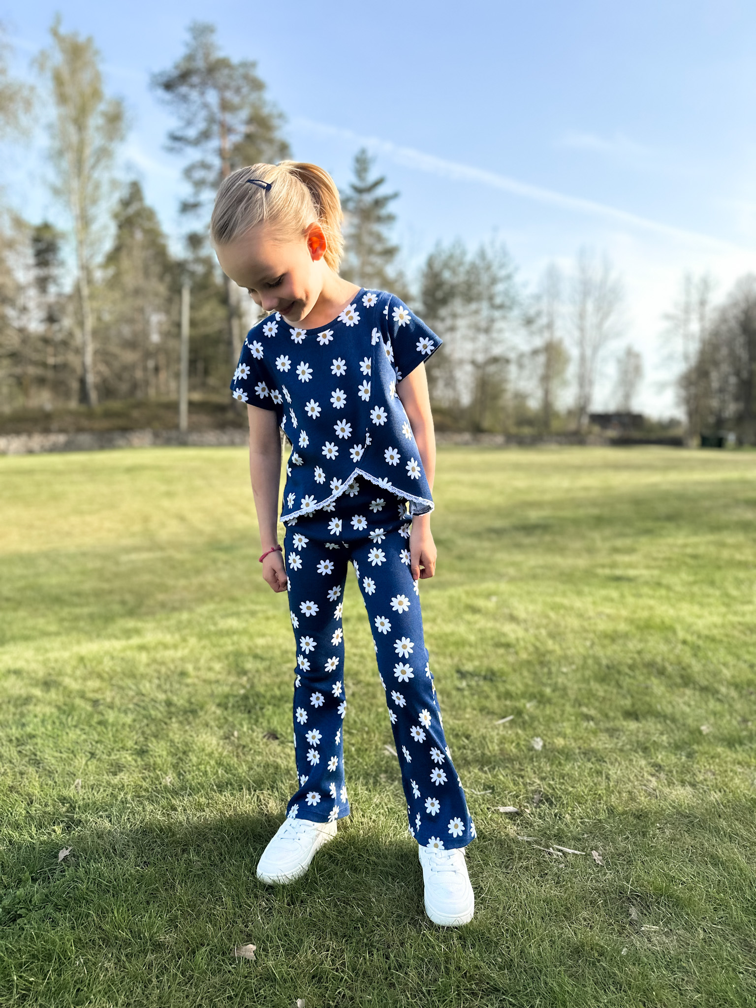 DAISY RIBBAD - NAVY BLUE - 12