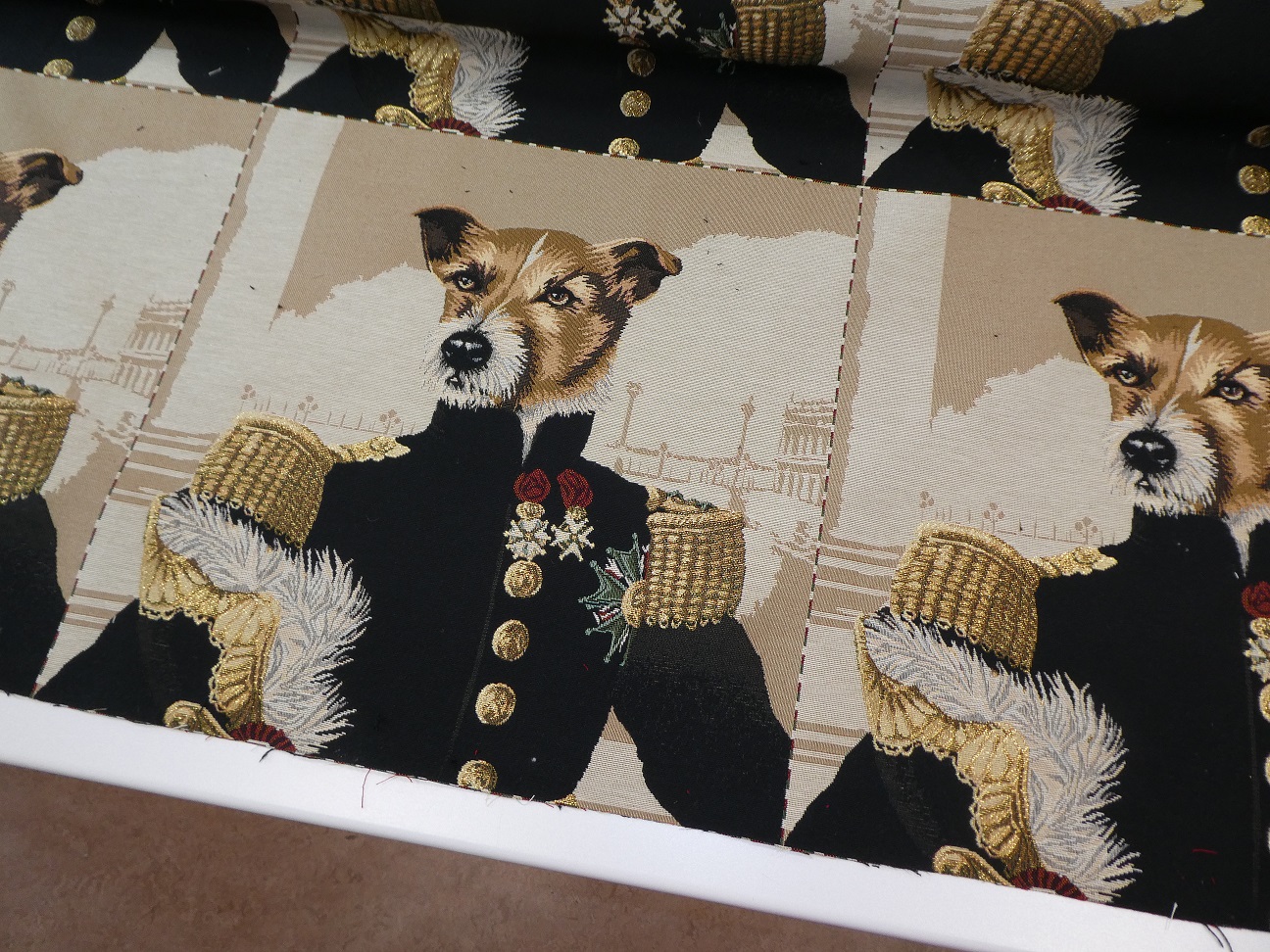 hund i gobeläng - 2