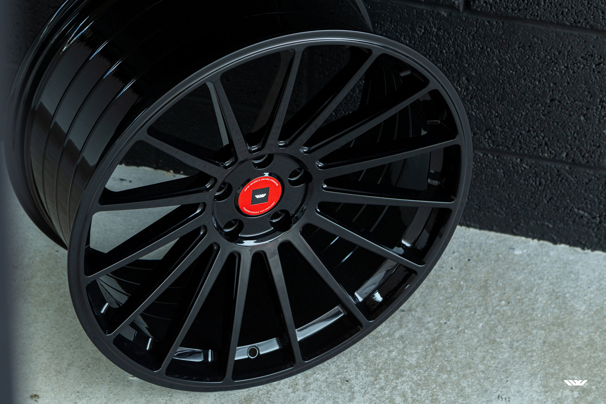 19" Ispiri FFP2 Corsa black 5x112 - 3