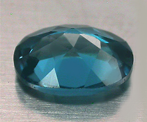 Impresionante piedra preciosa de topacio azul Londres natural de talla ovalada de 7x5,1 mm - 2
