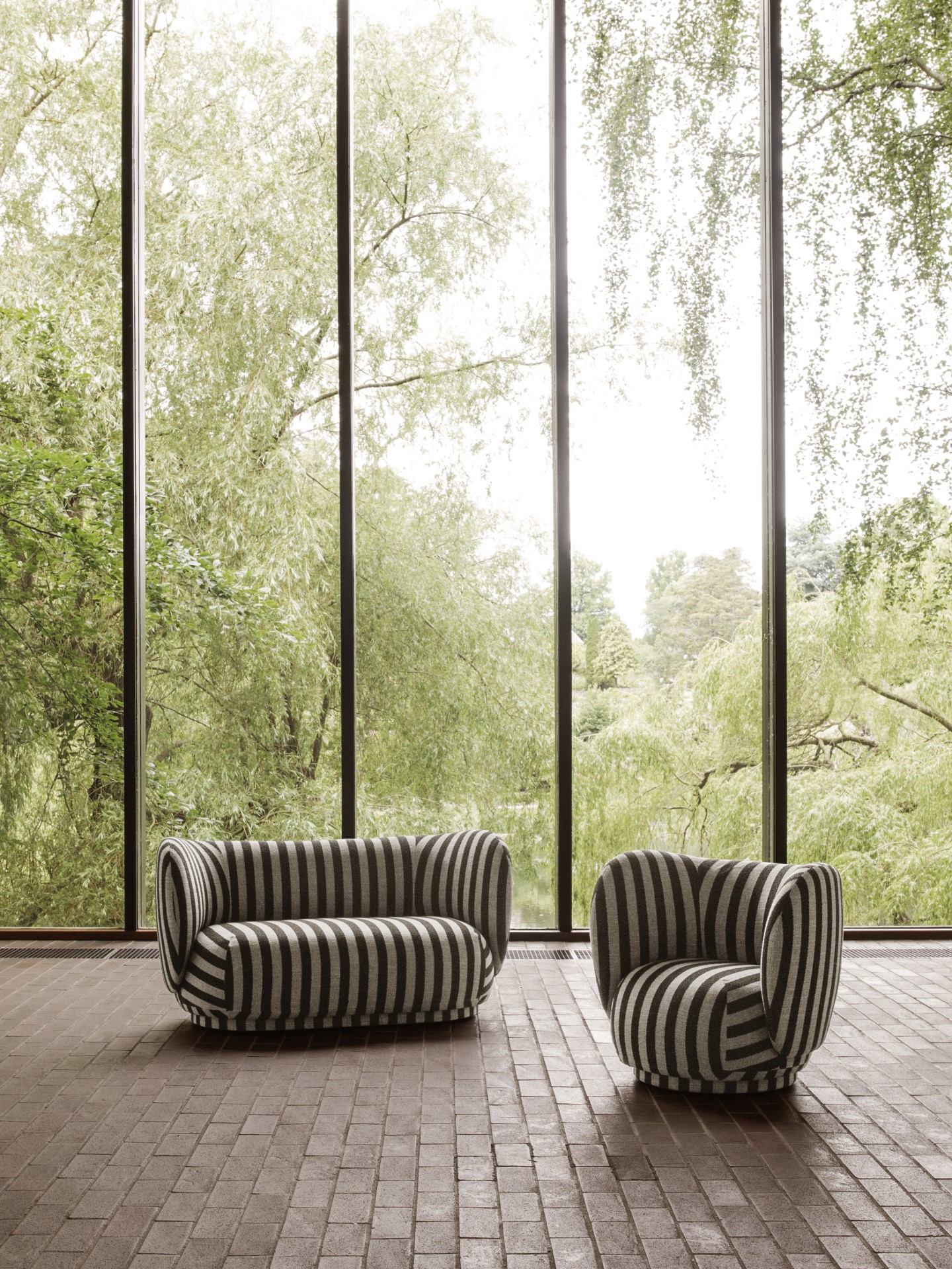 Fåtölj Rico Lounge Louisiana  sand/svart ferm LIVING - 4