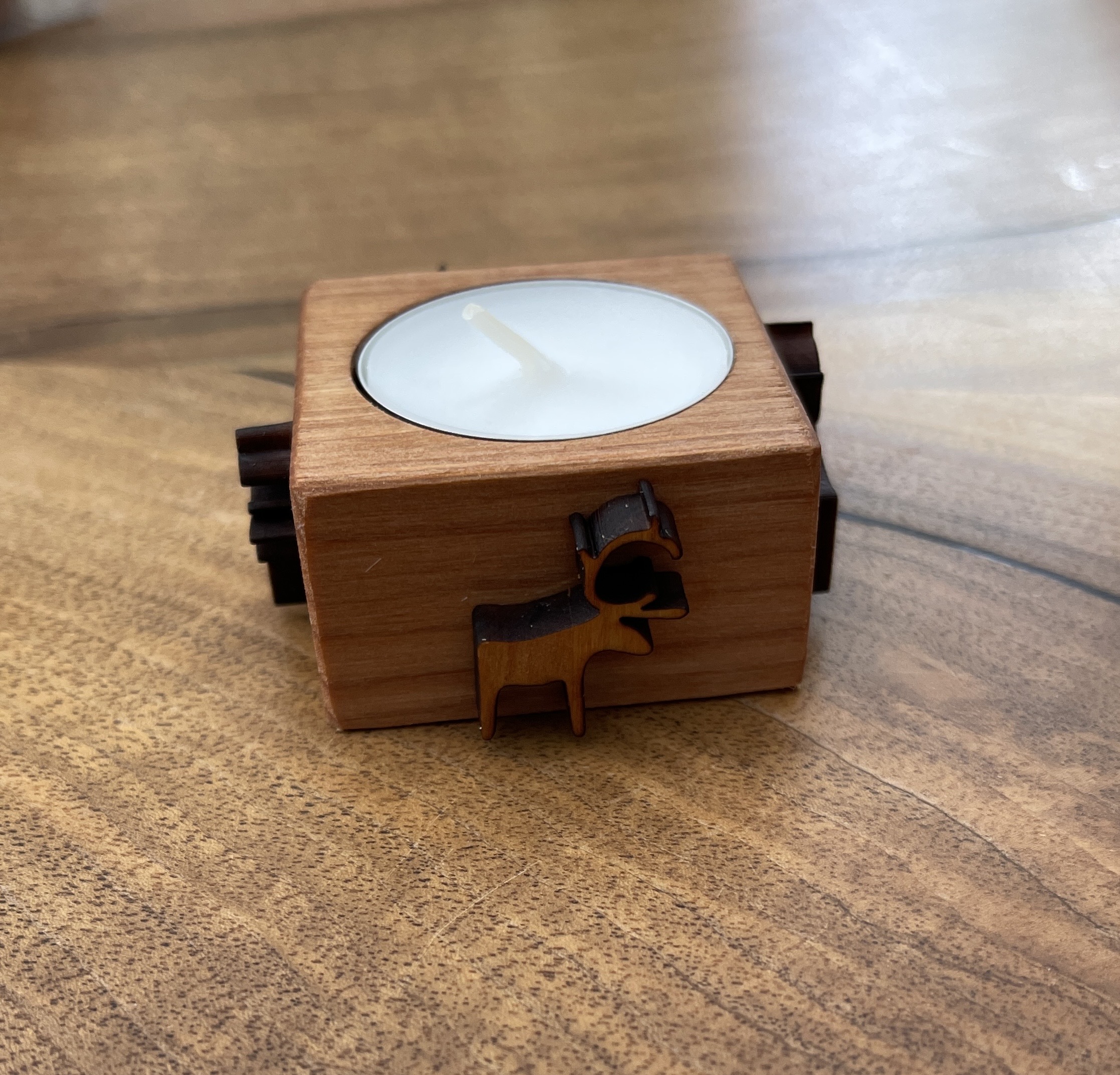Kerzenhalter in Geschenkbox Rentier