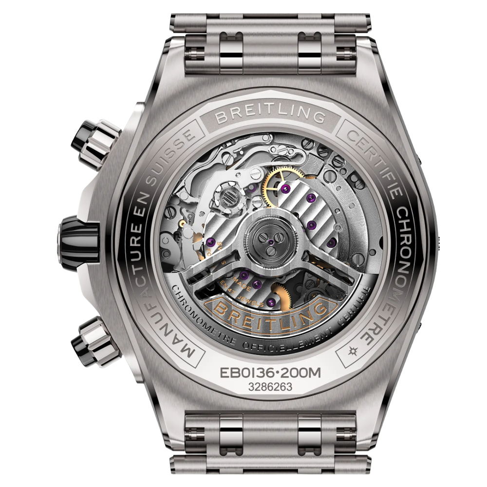 EB0136251M1E1 Breitling Super Chronomat B01 44 titan baksida