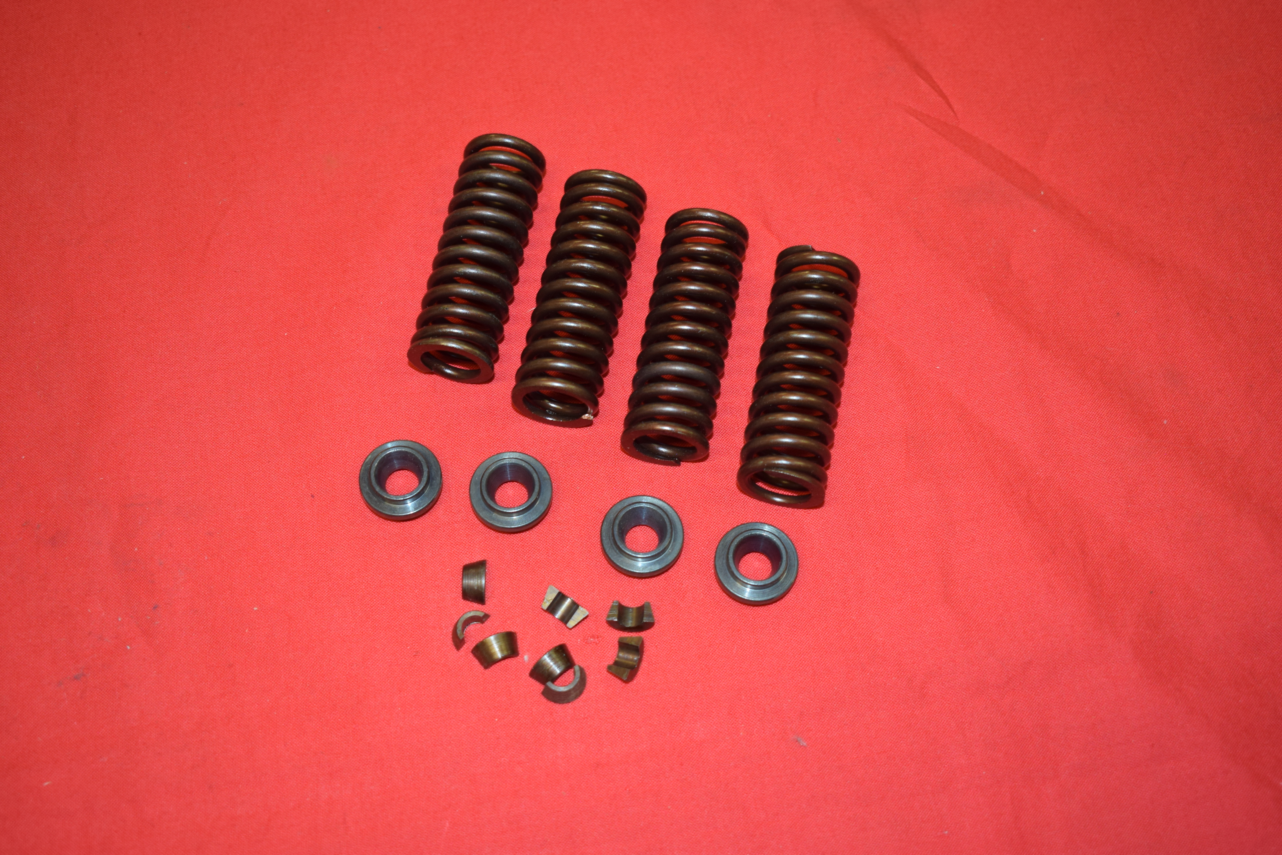 Valve Springs & Collar Kit Harley 45" 1941-73