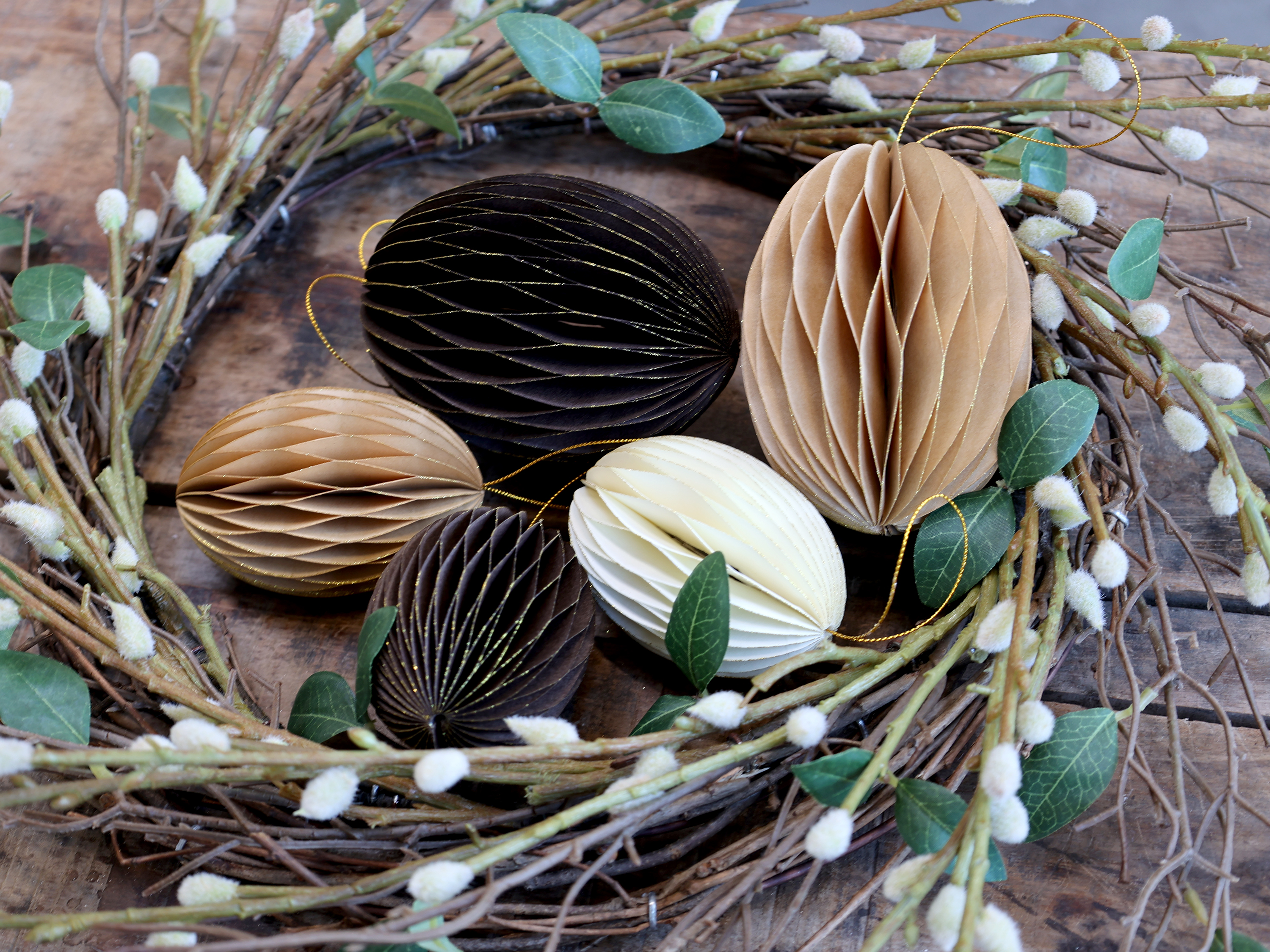Wreath with willow & twigs - Willow catkins - Ø: 42 cm - 3